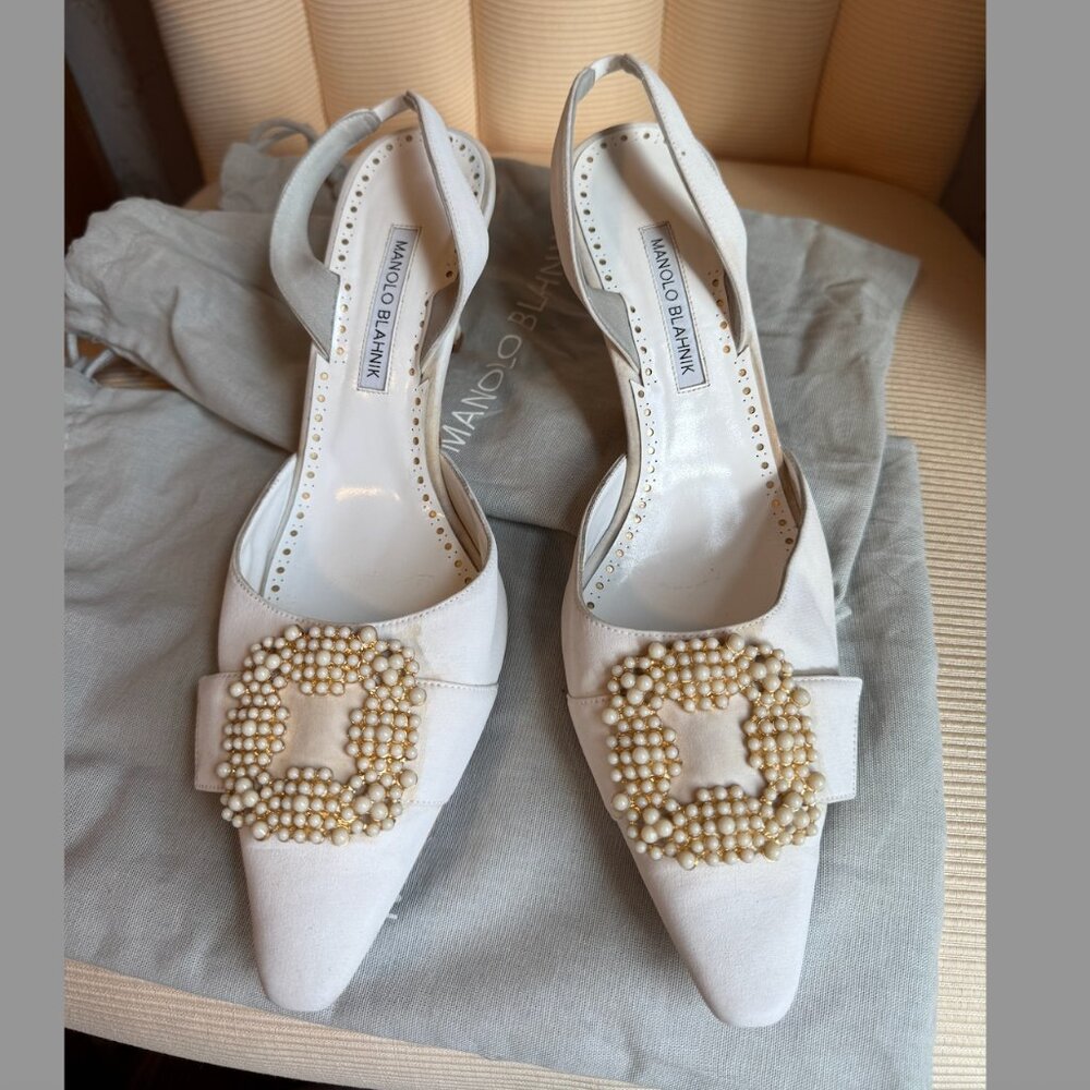 Manolo Blahnik White Pearl-Embellished Slingback Heels - Picture 11 of 15